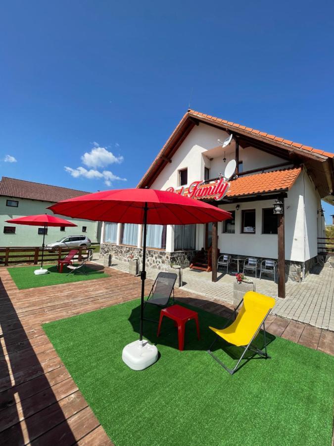 Red Family Apartments Păltiniş Exteriér fotografie